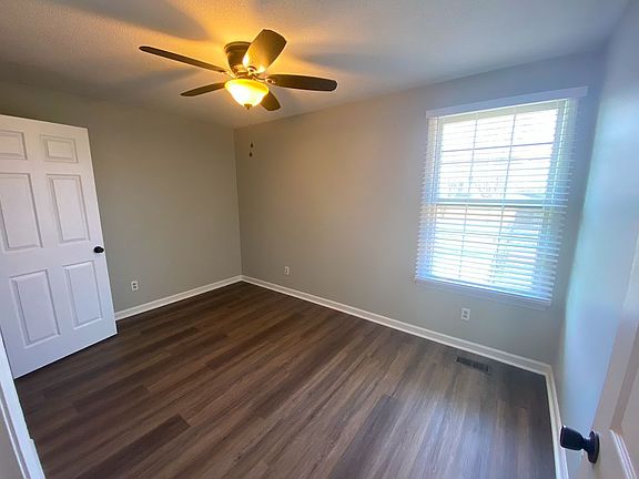 4th image of 3410 Polly Dr