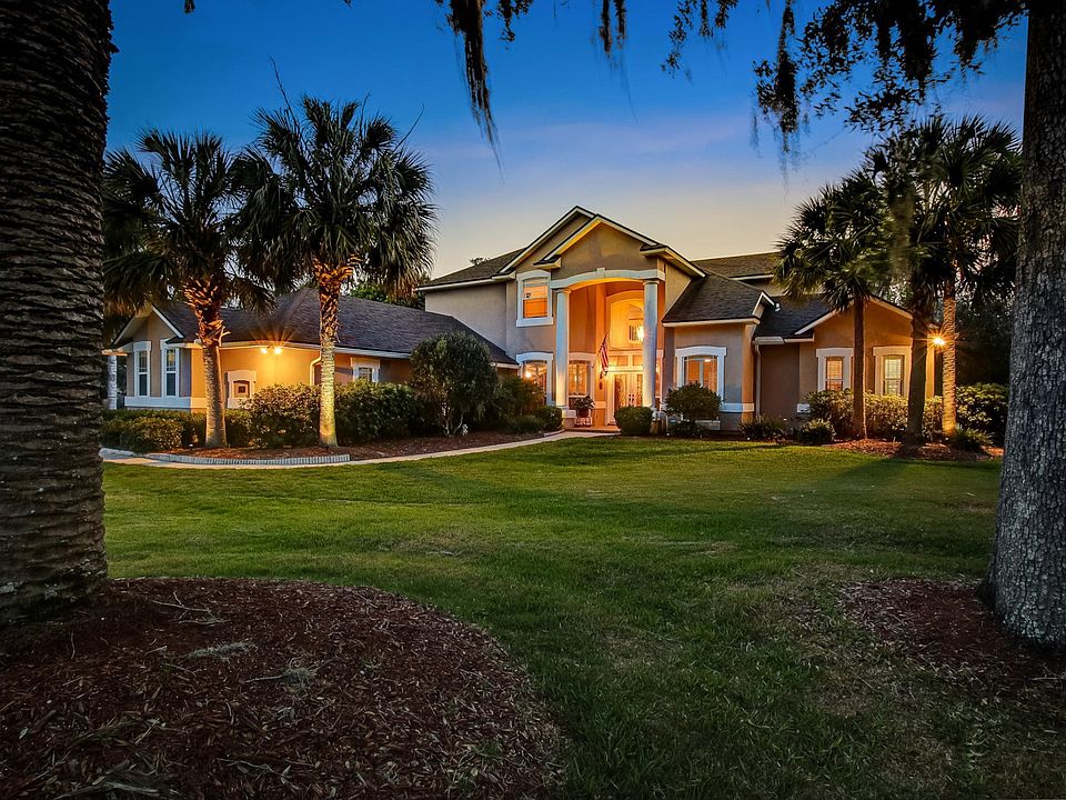1312 Oaklanding Lane Front of Home