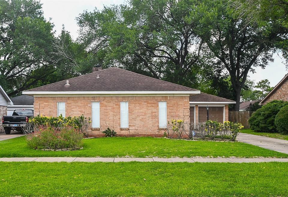 1st image of 12927 Westmere Dr
