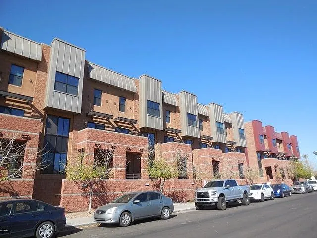330 S Farmer Ave #103 — Photo 1