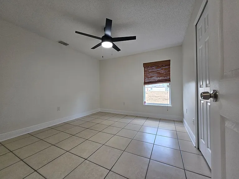 3190 Lori Ct — Photo 11