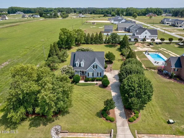 6489 Waters Edge Drive, Rocky Mount, NC 27803