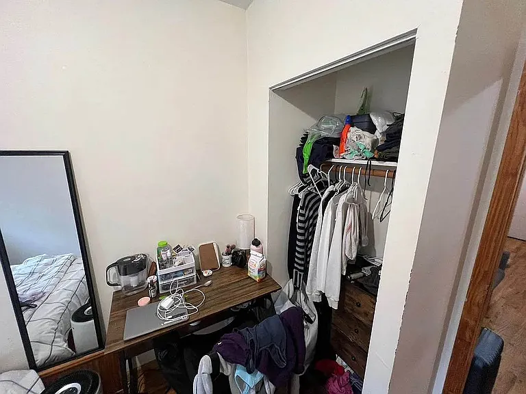 540 E 5th St #18 — Photo 29