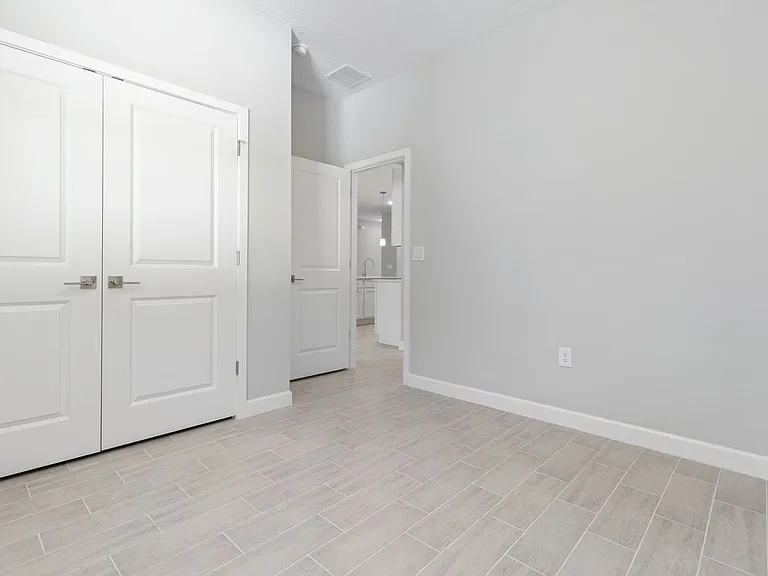 3518 NW 44th Pl — Photo 8