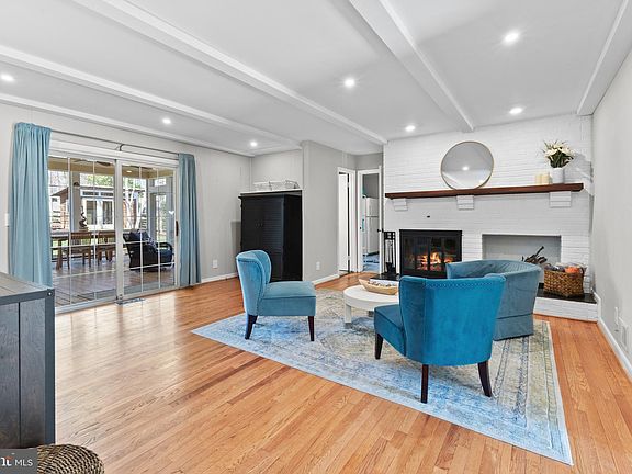 4th image of 8404 Camden St