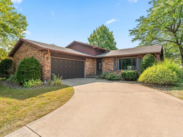 1441 W 74th Ave, Merrillville, IN 46410