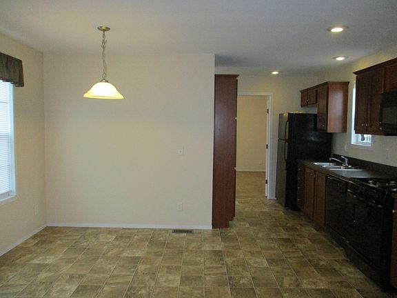 2nd image of 3440 Creekside Blvd #253