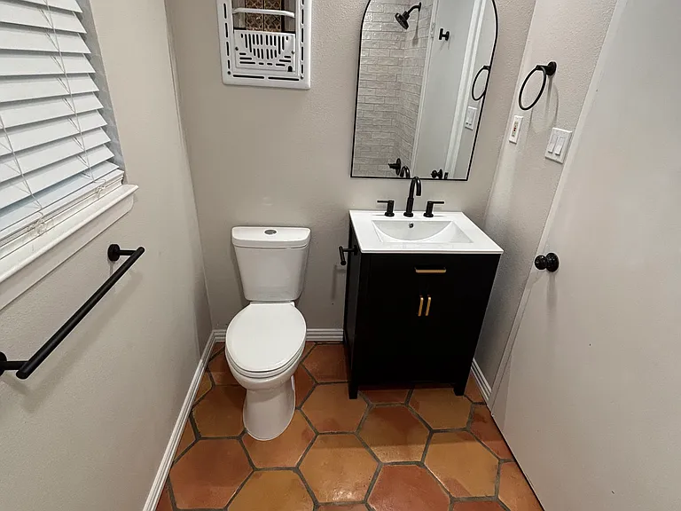 1205 Arden Dr — Photo 15