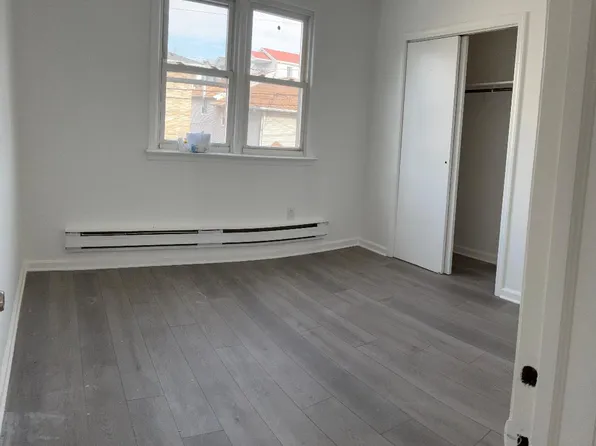 160 E Kinney St #2R, Newark, NJ 07105