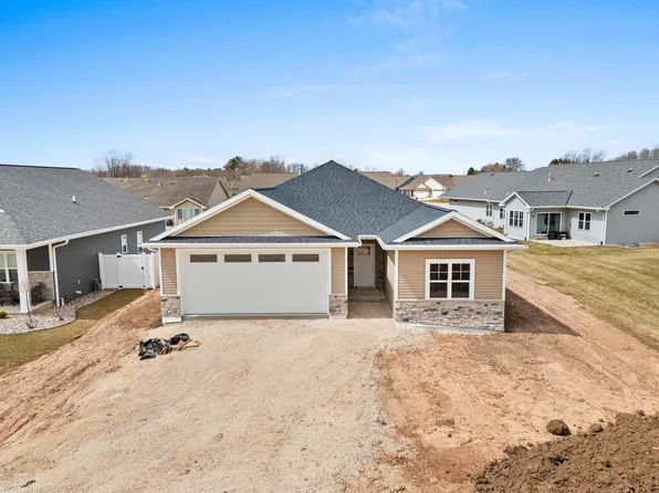 1926 Creekwood COURT, Manitowoc, WI 54220