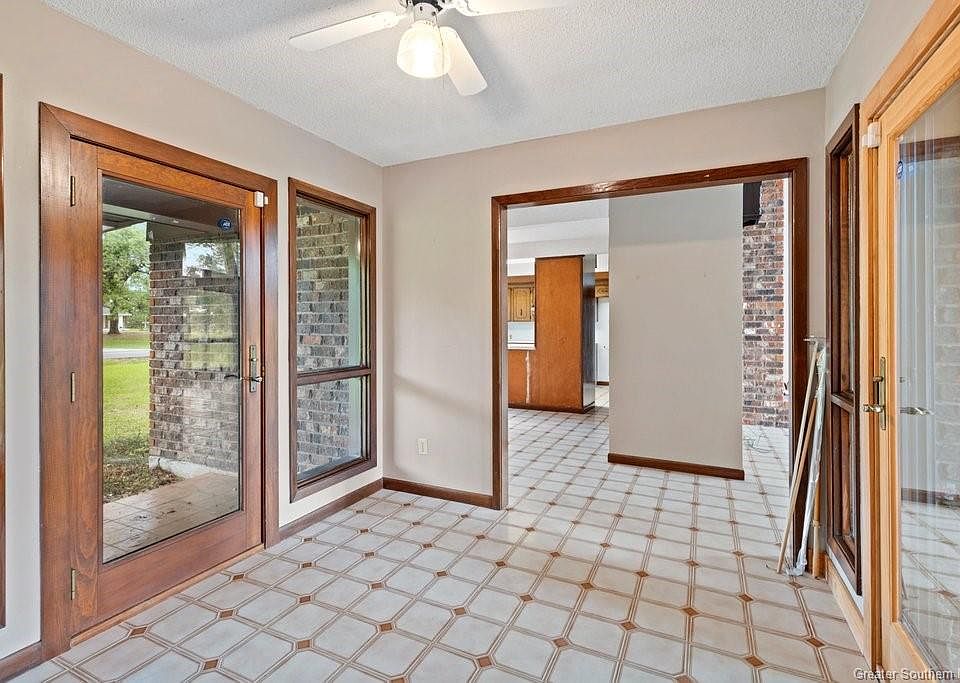 2205 Bonvie Dr, Sulphur, LA 70665 Zillow