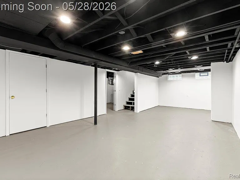 1313 Royal Ave — Photo 22