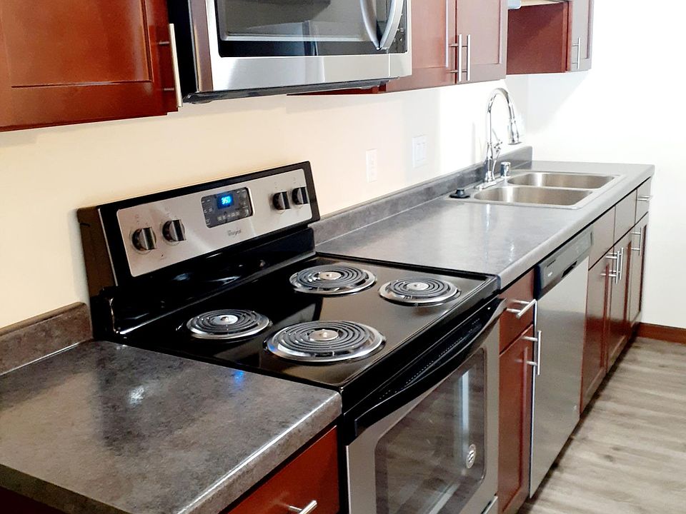 2nd image of 1119 Silver Dr #107