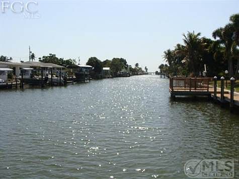 4th image of 2451 Oleander St
