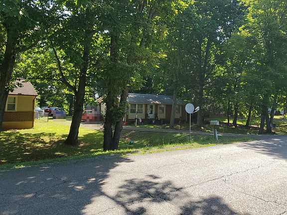 3rd image of 2161 McGhee St