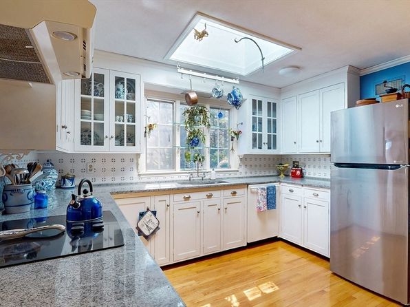 575 West St, Carlisle, MA 01741