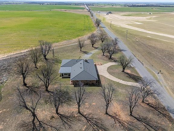 3rd image of 18115 N County Rd #2530