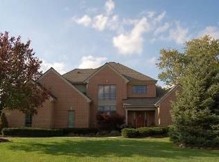 5142 Colonial Ct, Ann Arbor, MI