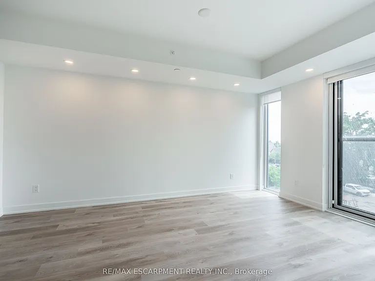 370 Martha St #309 — Photo 20