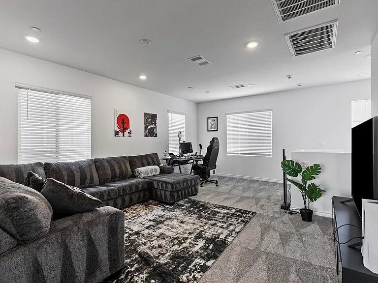 3546 Luciana Glen Ave — Photo 25