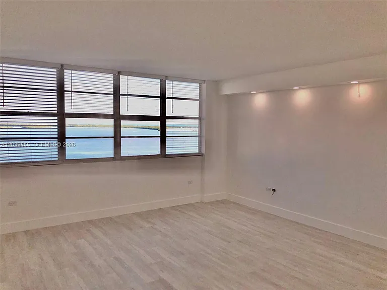 905 Brickell Bay Dr #2029 — Photo 25