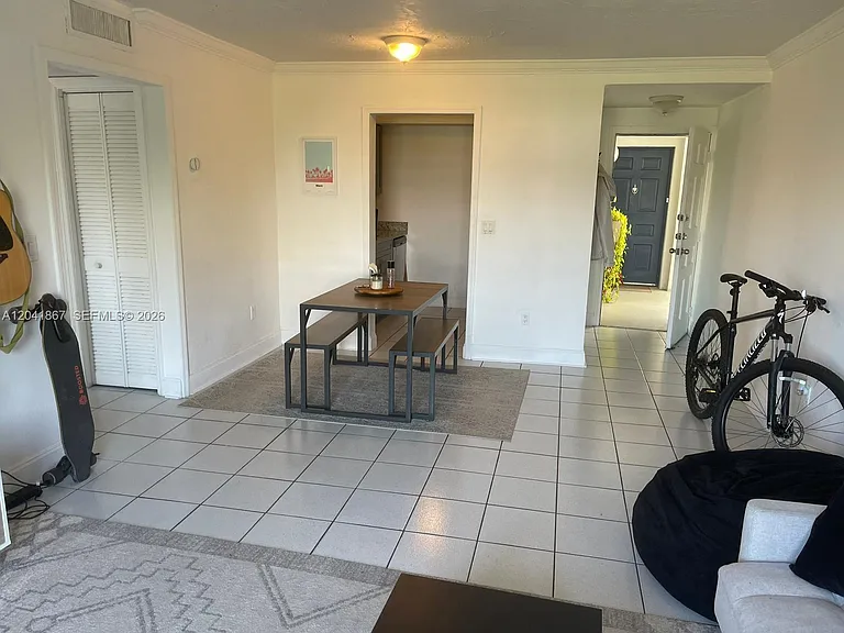 130 Mendoza Ave #33 — Photo 28