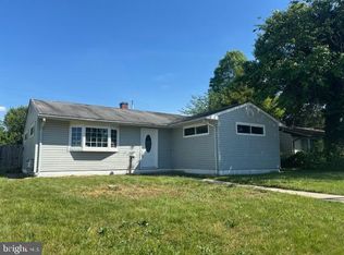 717 Griffith Rd, Glen Burnie, MD 21061