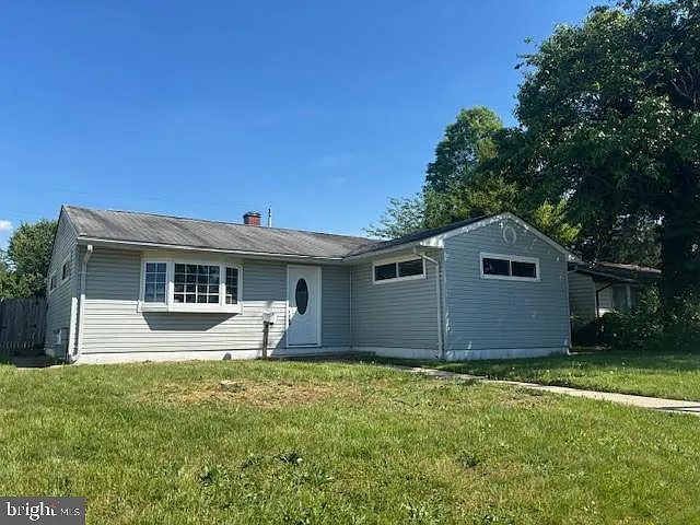 717 Griffith Rd photo 1