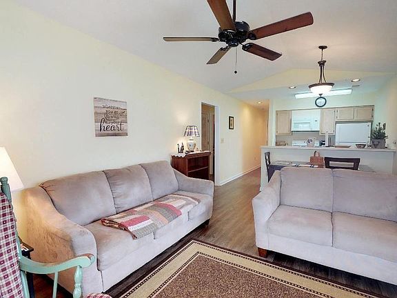 5th image of 4262 Pinehurst Cir Unit S7