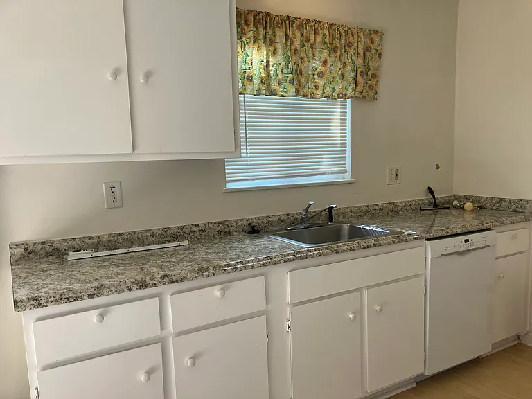 1059 Rio Ln #A — Photo 11