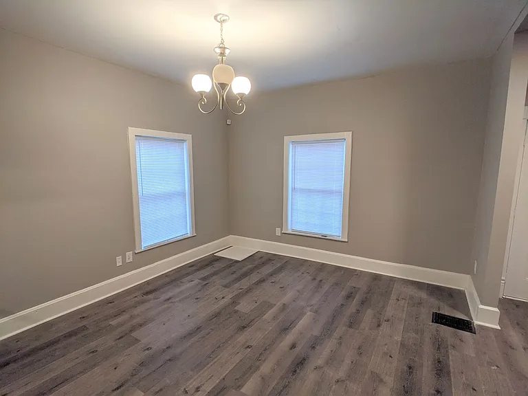 2168 Carrollton Ave — Photo 6
