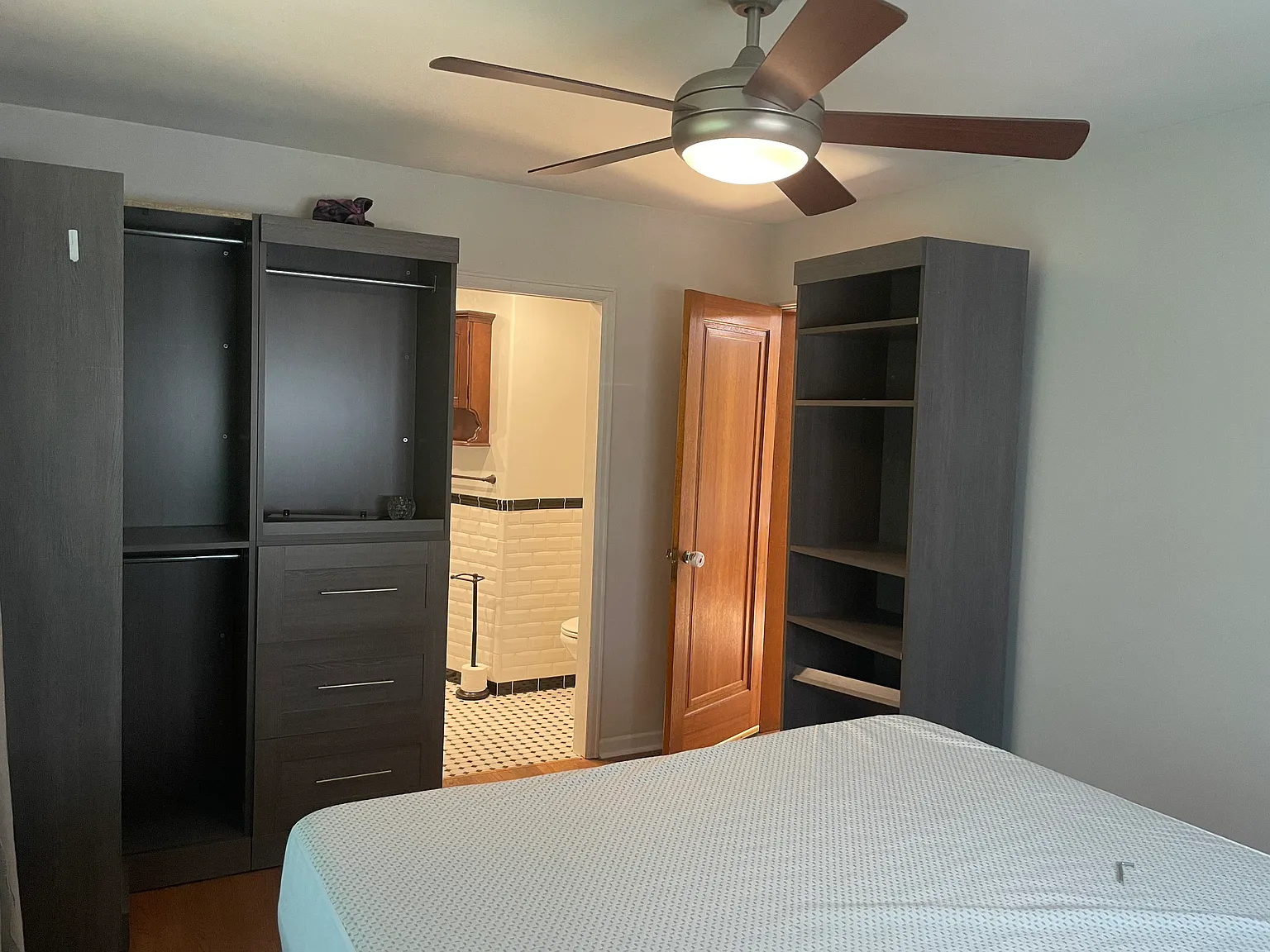 122 E Bayaud Ave — Photo 2