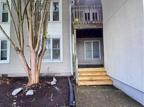 3822 Wyatt Dr #4, Portsmouth, VA 23703