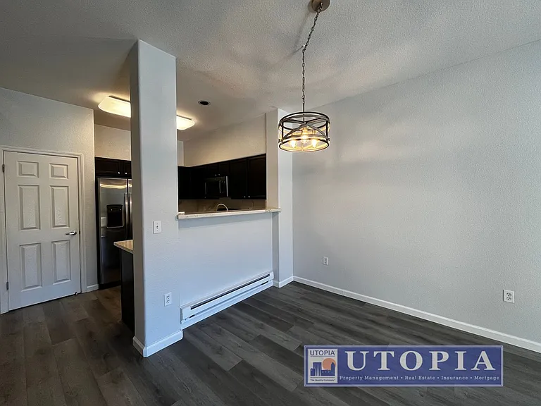 156 Everson Dr — Photo 6