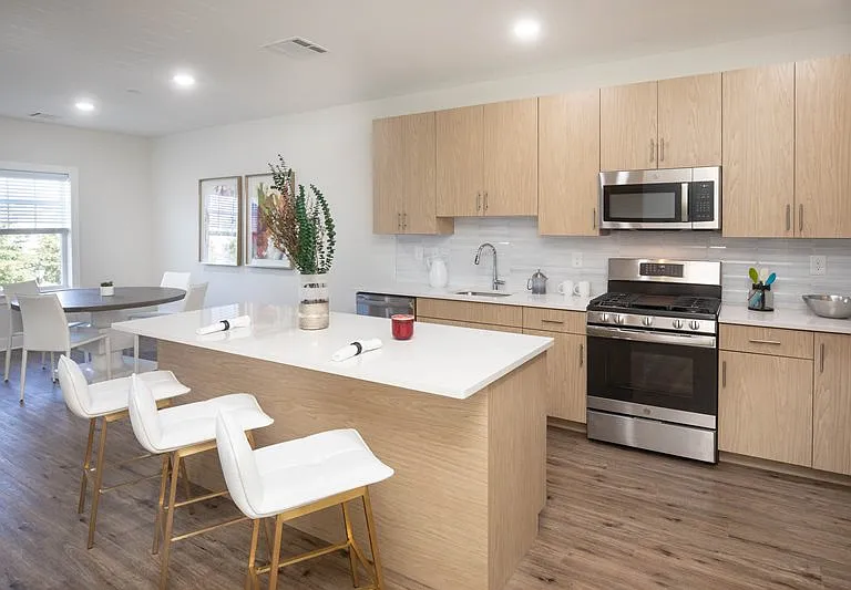 The Residences at Raritan Town Square — Photo 1