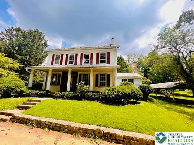 4 bed, 5.0 bath, 4544 sqft, $3,500 — Photo 2