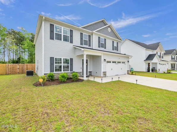 525 White Shoal Way, Sneads Ferry, NC 28460