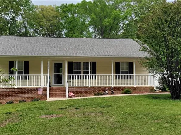 1088 Riverwood Rd, Lexington, NC 27292
