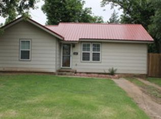 2410 15th St, Vernon, TX 76384