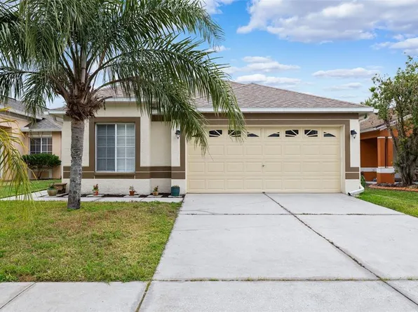 6820 Aramon Ct, Wesley Chapel, FL 33545