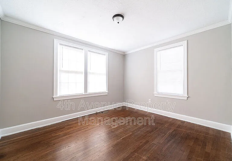 65 W Shadburn Ave — Photo 11