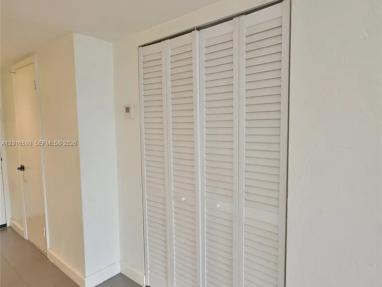 6884 N Kendall Dr #C401 — Photo 27