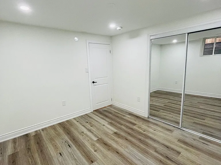 14 Niles Ct #BASEMENT — Photo 16
