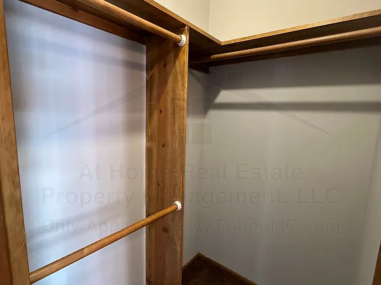 101 E 10th St #105 — Photo 19
