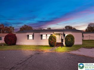 8758 Turkey Ridge Rd UNIT 180, Breinigsville, PA 18031