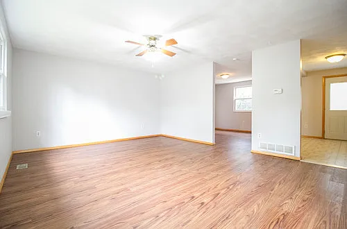 437 S Haven Rd — Photo 3