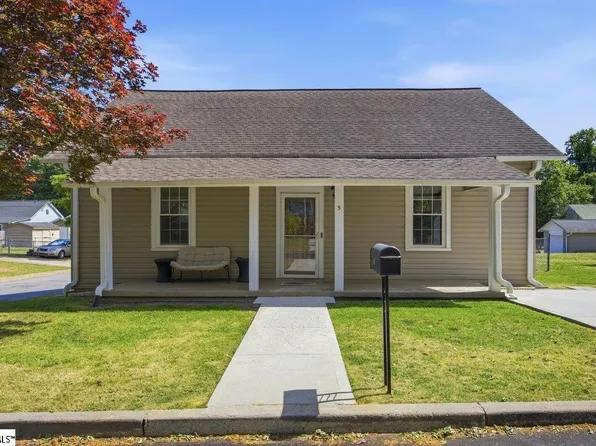 5 Geer St, Greer, SC 29650