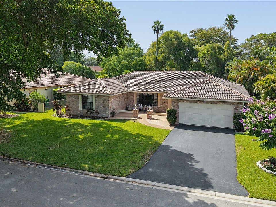 1st image of 10884 NW 17TH Manor