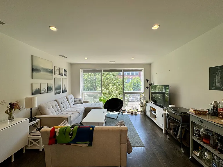 2020 W Division St #2 — Photo 20