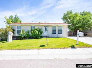 1134 Palisades Ct, Rock Springs, WY 82901